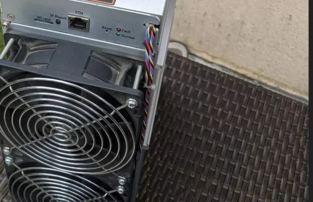 in stock New Antminer z15 pro ZEC miner 840ksol , s19 xp antminer - Zdjęcie 3