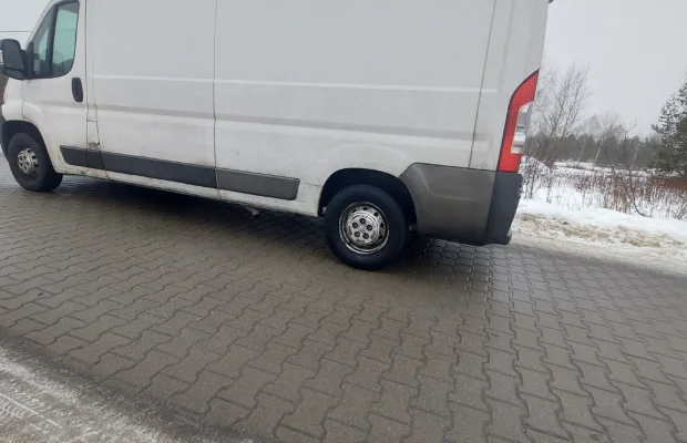 Usługi transportowe tanie przeprowadzki Warszawa transport mebli - Zdjęcie 2