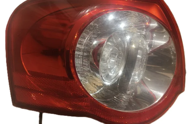 Passat B6 kombi , lampa tył lewa - Zdjęcie 2