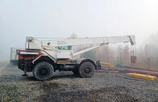 Używany Żuraw samojezdny Grove RT 640S - 33 ton - Zdjęcie 1