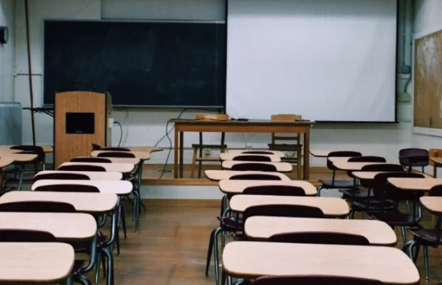 Profesjonalne sprzątanie szkół w Warszawie | EKOBRIS - Zdjęcie 7