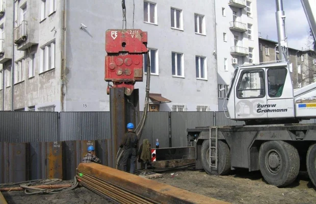 Używany wibromłot PVE 2316 VM do pracy na dźwigu - Zdjęcie 1