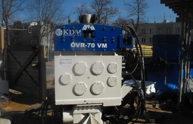 Używany Wibromłot OVR 70VM na koparkę - Zdjęcie 1