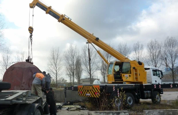 Dźwig mobilny Hidrokon HK 30 18 T2 - 10 ton - Zdjęcie 4