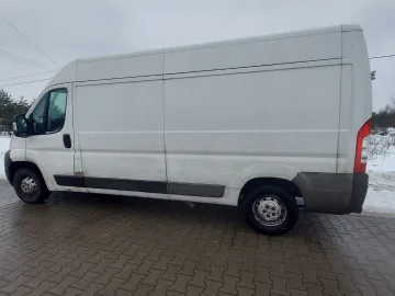 Usługi transportowe tanie przeprowadzki Warszawa transport mebli