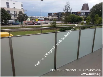 Folie na balkon -Okleiny balkonowe Warszawa Wilanów-Oklejamy