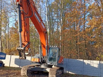 Koparko-ładowarka Doosan DX340LC-5