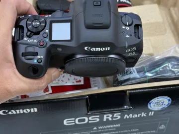 Canon EOS R5 Mark II , Canon EOS R3, Canon EOS R5, Nikon Z8