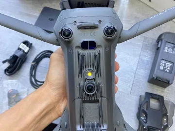 Zdjęcie: DJI Mavic 4 Pro, DJI Mavic 3 Pro, DJI Air 3S, DJI Matrice 4T